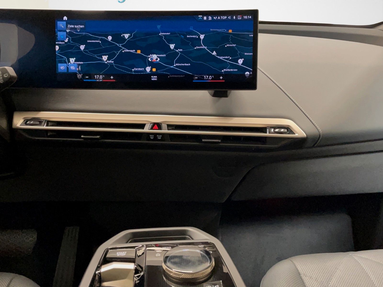 BMW iX4 40 xDr Sport 360° AHK Sitzbel ACC HuD Laser