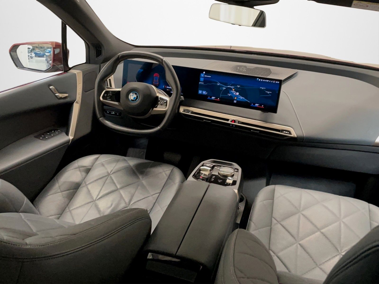 BMW iX4 40 xDr Sport 360° AHK Sitzbel ACC HuD Laser