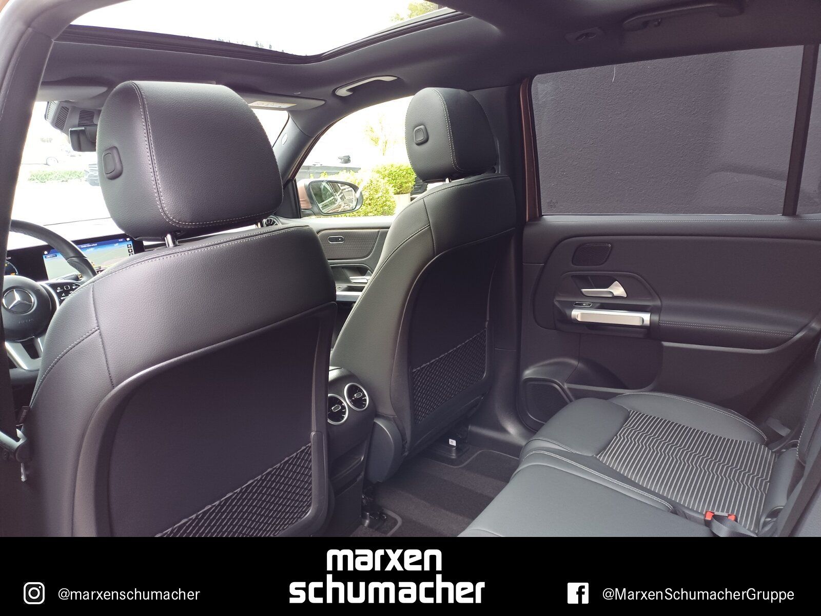 Mercedes EQB300 4M Progressive Distr+Pano+360°+LED+Sound