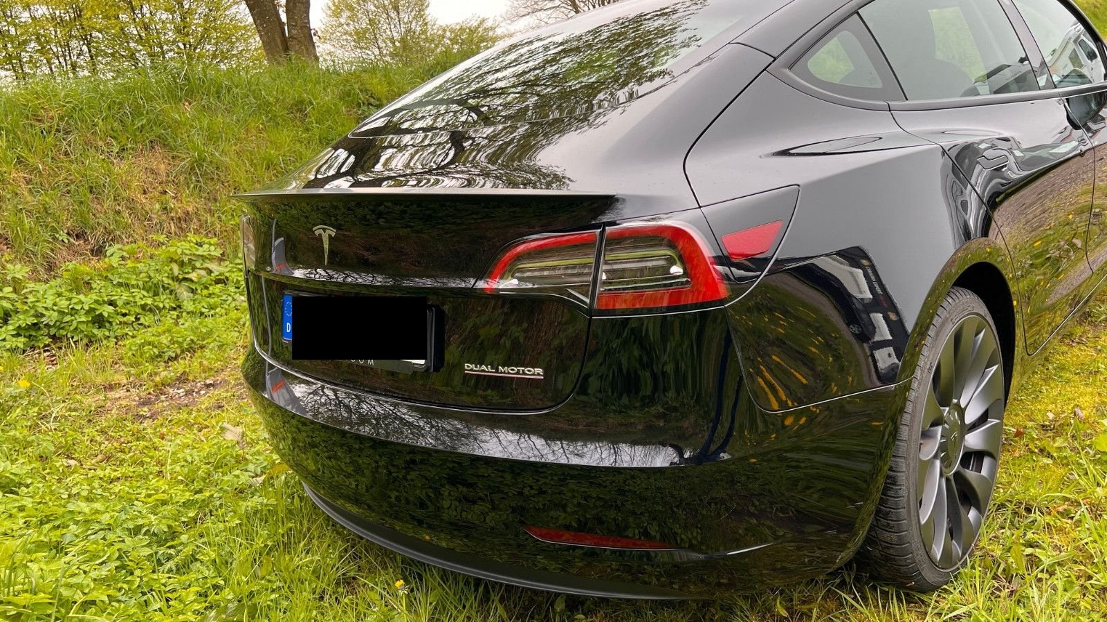 Tesla Model 3 Performance Dual AWD