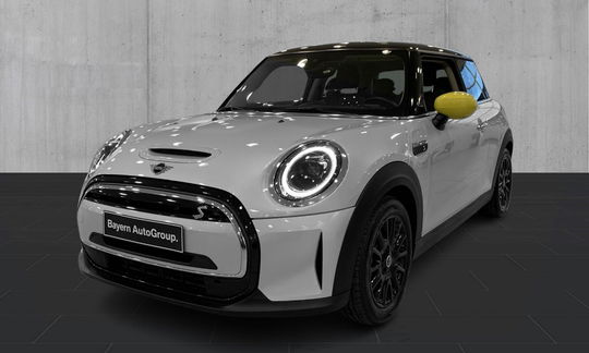 MINI Cooper SE  Classic Trim 3d