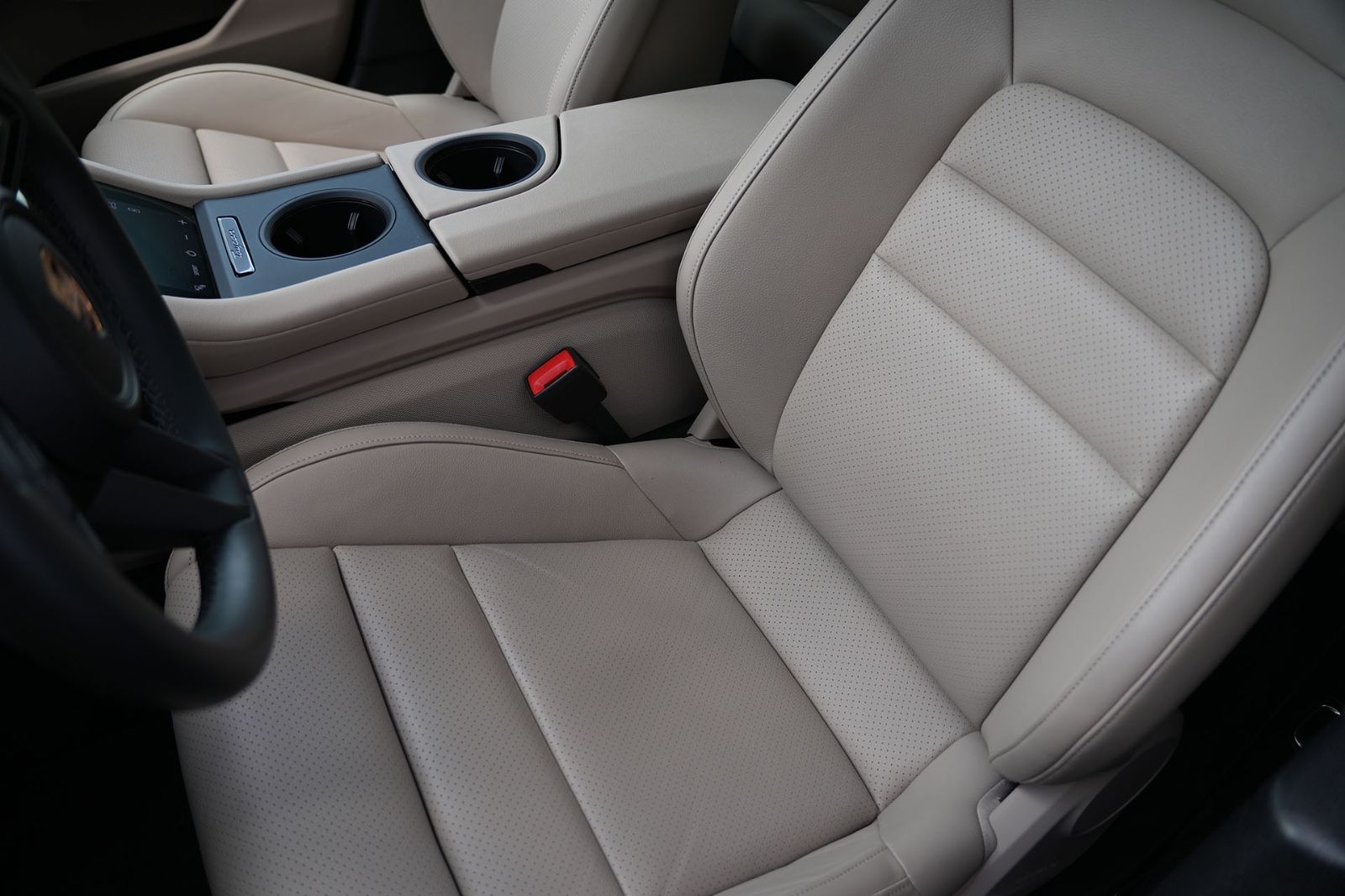 Porsche Taycan Sport Turismo LEDER BEIGE-ACC-LUFTF.-PANO