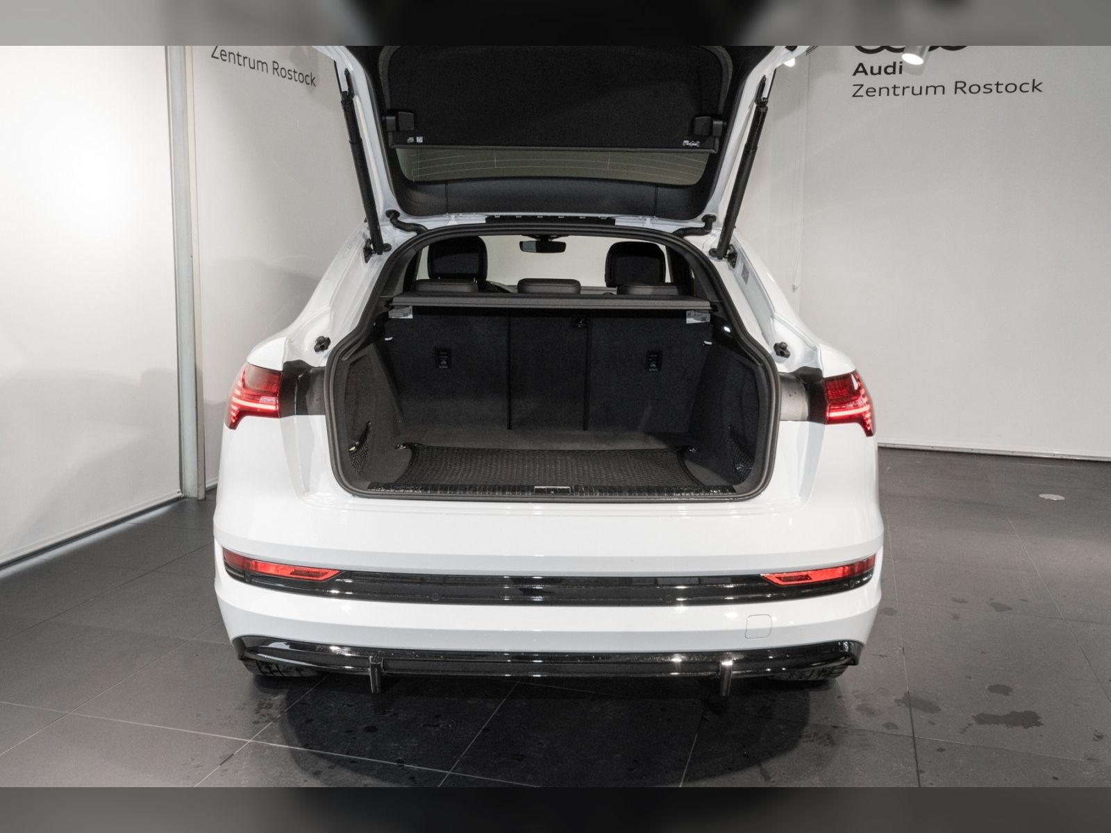 Audi e-tron Sportback 55 Black Edition S-Line+MATRIX+