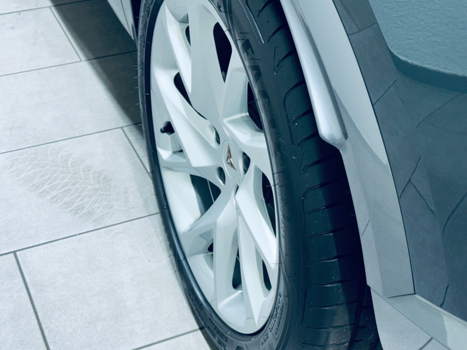Cupra Formentor Basis 1.4 e-Hybrid  * 1.HAND * ACC *
