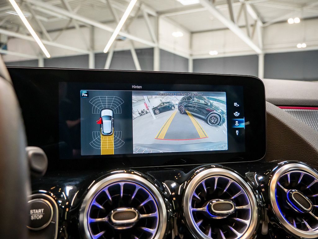 Mercedes EQA300 4M Progressive AHK PANO HUD LED NAVI SHZ