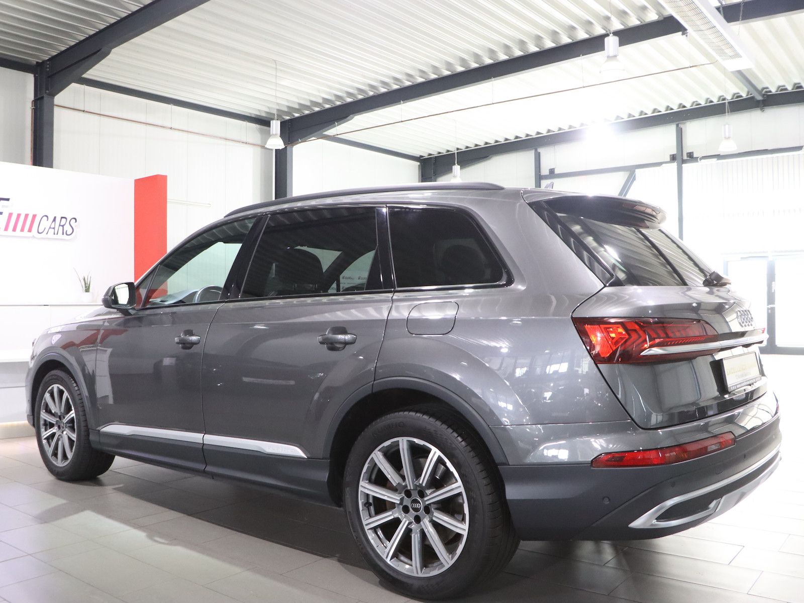 Audi Q7 55 TFSI E QUATTRO S-LINE SPORTPAKET PLUS / 1A
