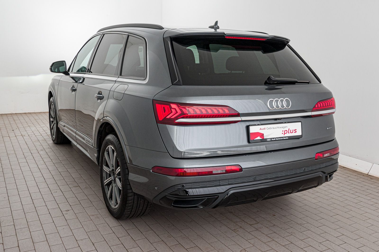 Audi Q7 S line 55 TFSI e qu.tiptr. RFK NAVI SITZHZG