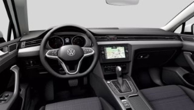 VW Passat  Variant Business 2.0TDI LED AHK KAM NAV