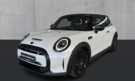 MINI Cooper SE  Essential 3d