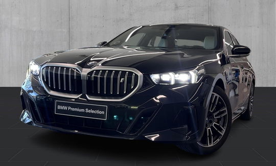 BMW i5 eDrive40 M-Sport 4d