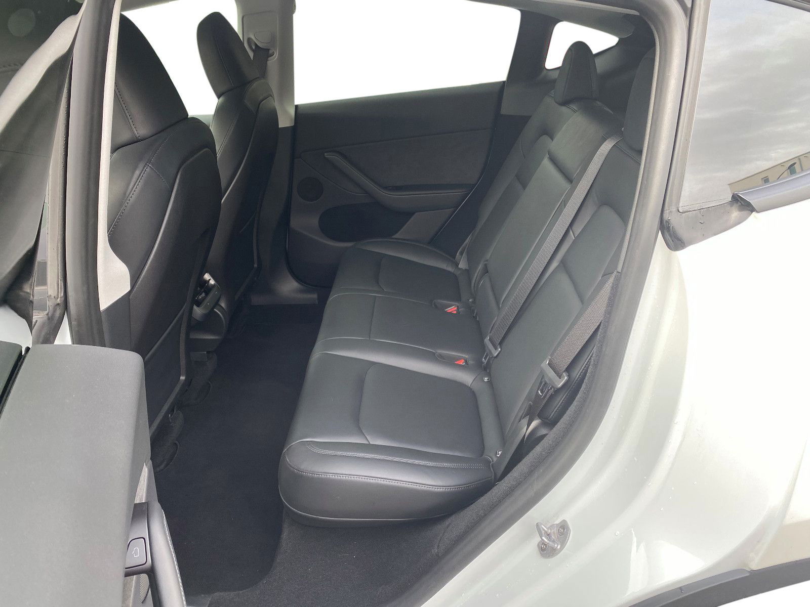 Tesla Model Y Maximum Range; Dual Motor AWD