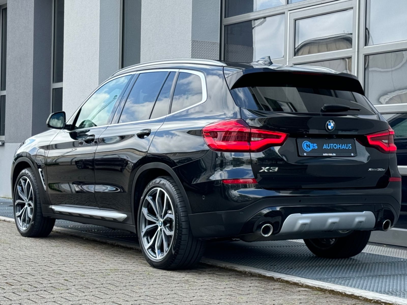 BMW X3 30e xDr*ACC*X LINE*PANO*360*MEMORY*HUD*H/K*20