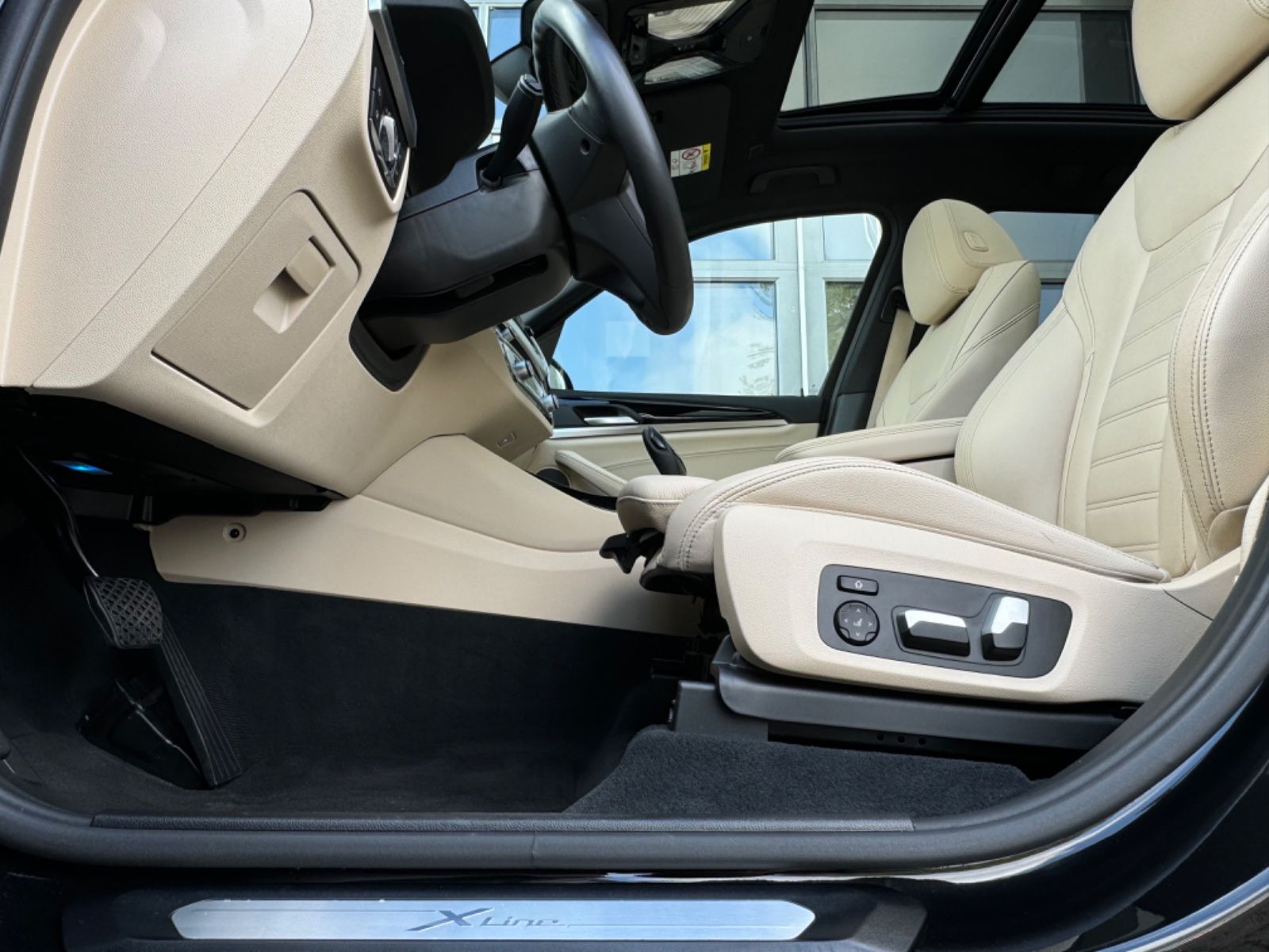 BMW X3 30e xDr*ACC*X LINE*PANO*360*MEMORY*HUD*H/K*20