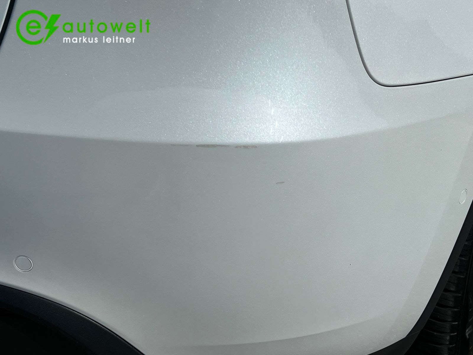 Tesla Model Y Long Range Dual Motor Mwst. 1.Hd. Matrix