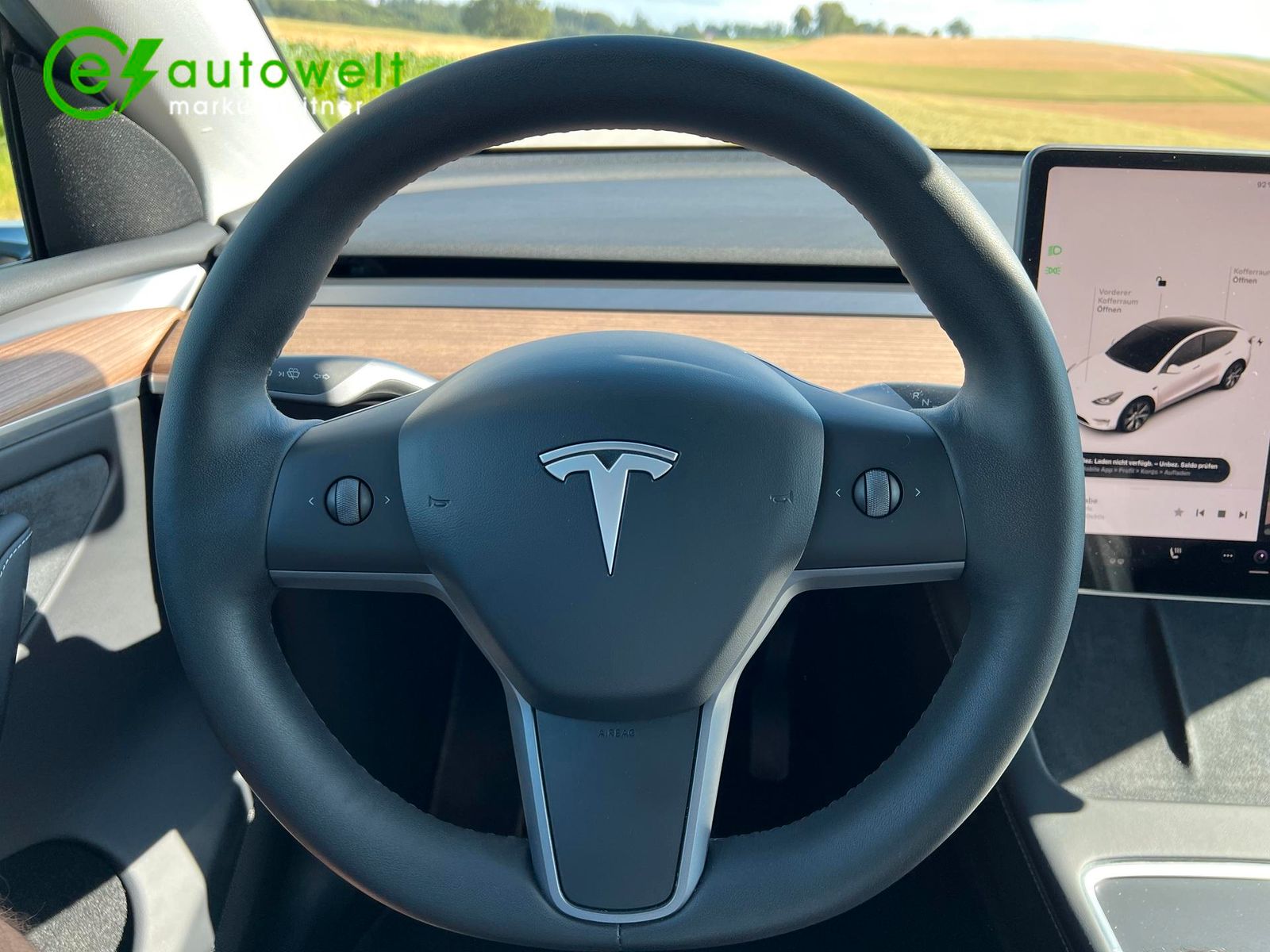 Tesla Model Y Long Range Dual Motor Mwst. 1.Hd. Matrix