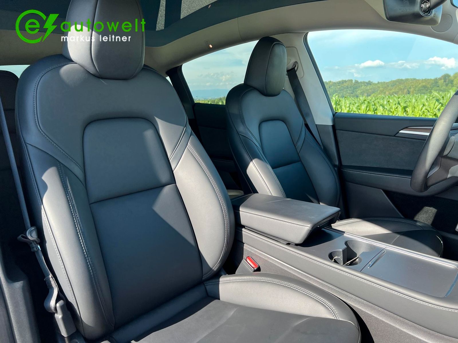 Tesla Model Y Long Range Dual Motor Mwst. 1.Hd. Matrix