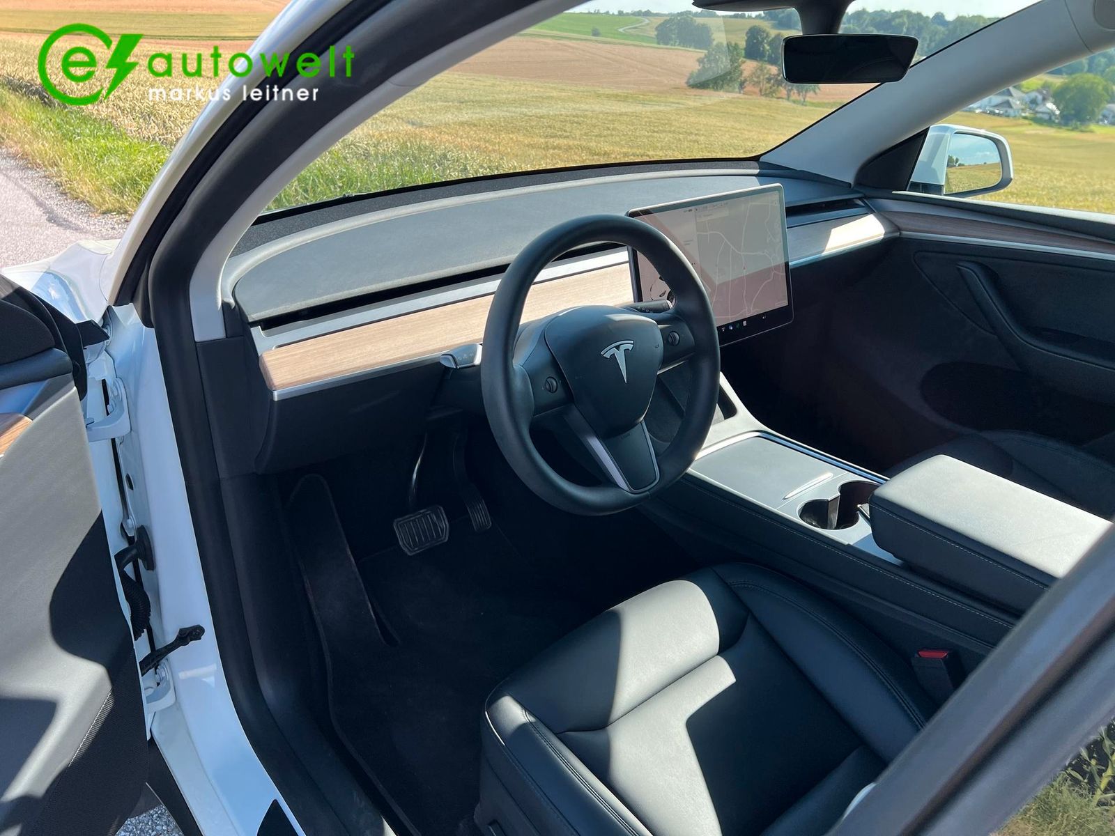 Tesla Model Y Long Range Dual Motor Mwst. 1.Hd. Matrix
