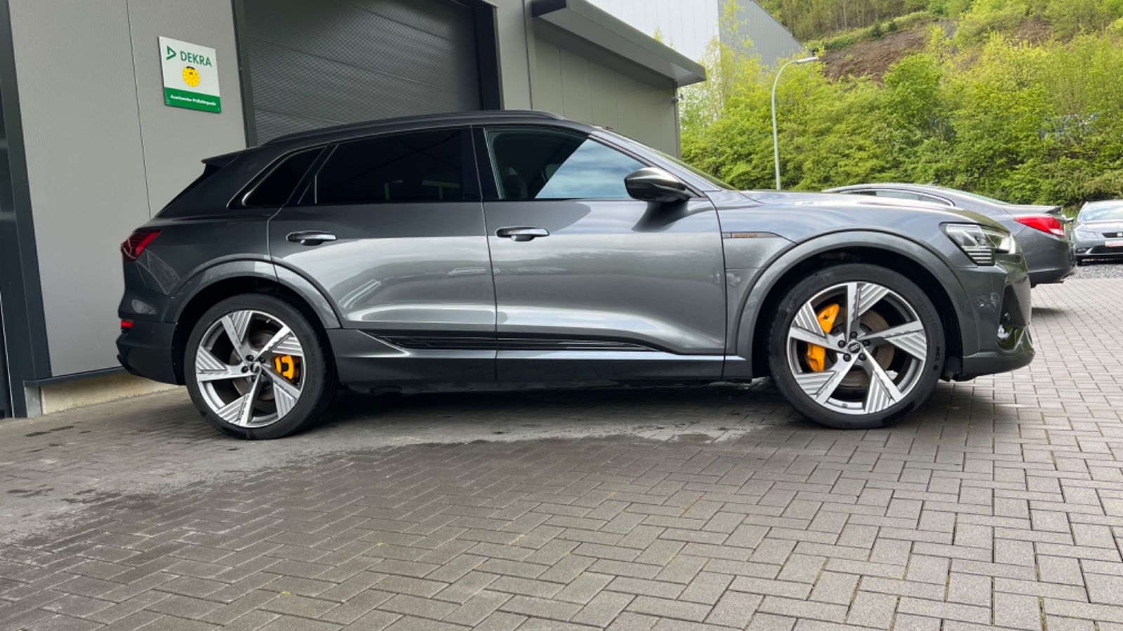 Audi e-tron 55 quattro S line Navi*HUD*22Z*Nachtsicht
