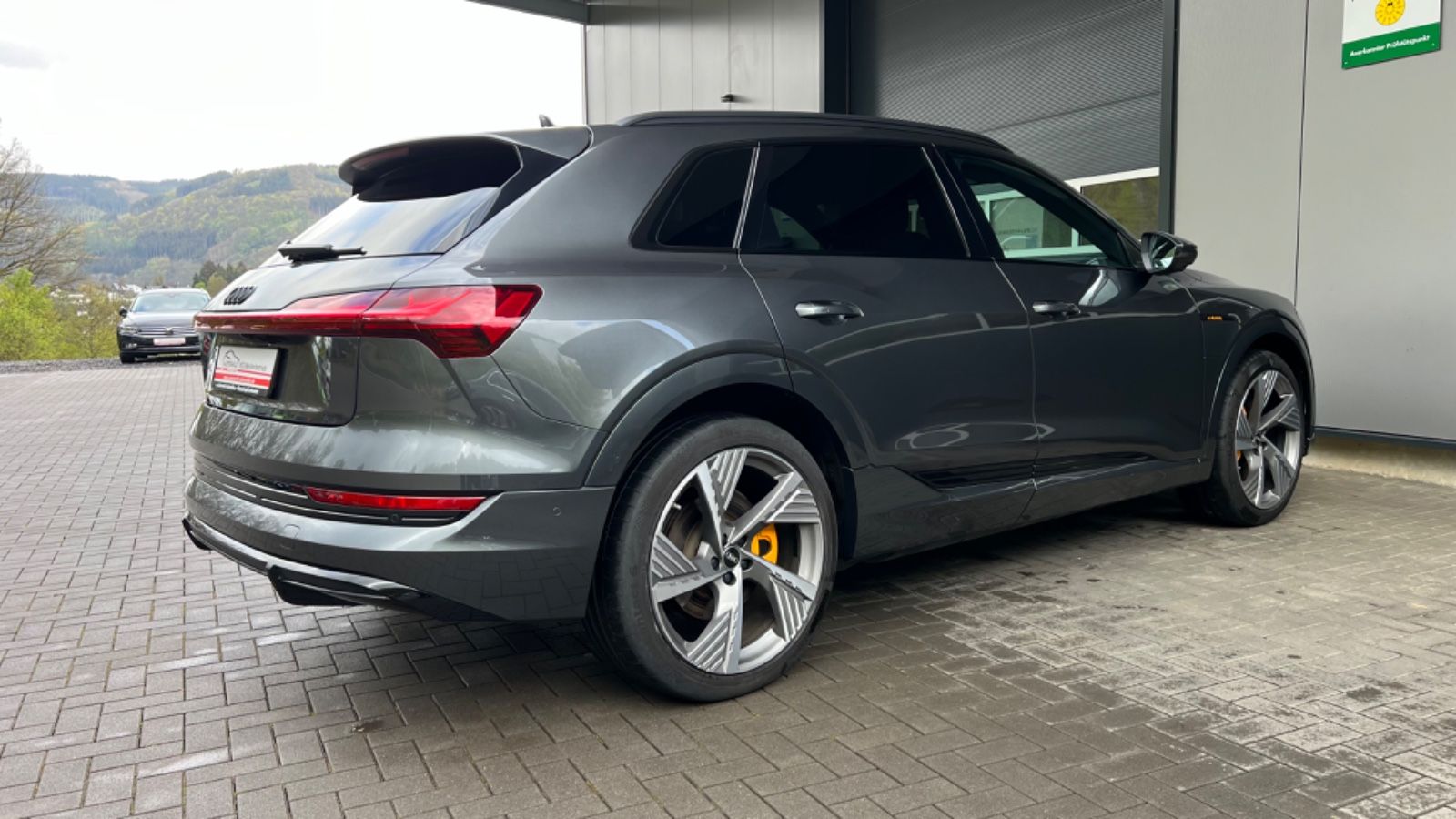 Audi e-tron 55 quattro S line Navi*HUD*22Z*Nachtsicht