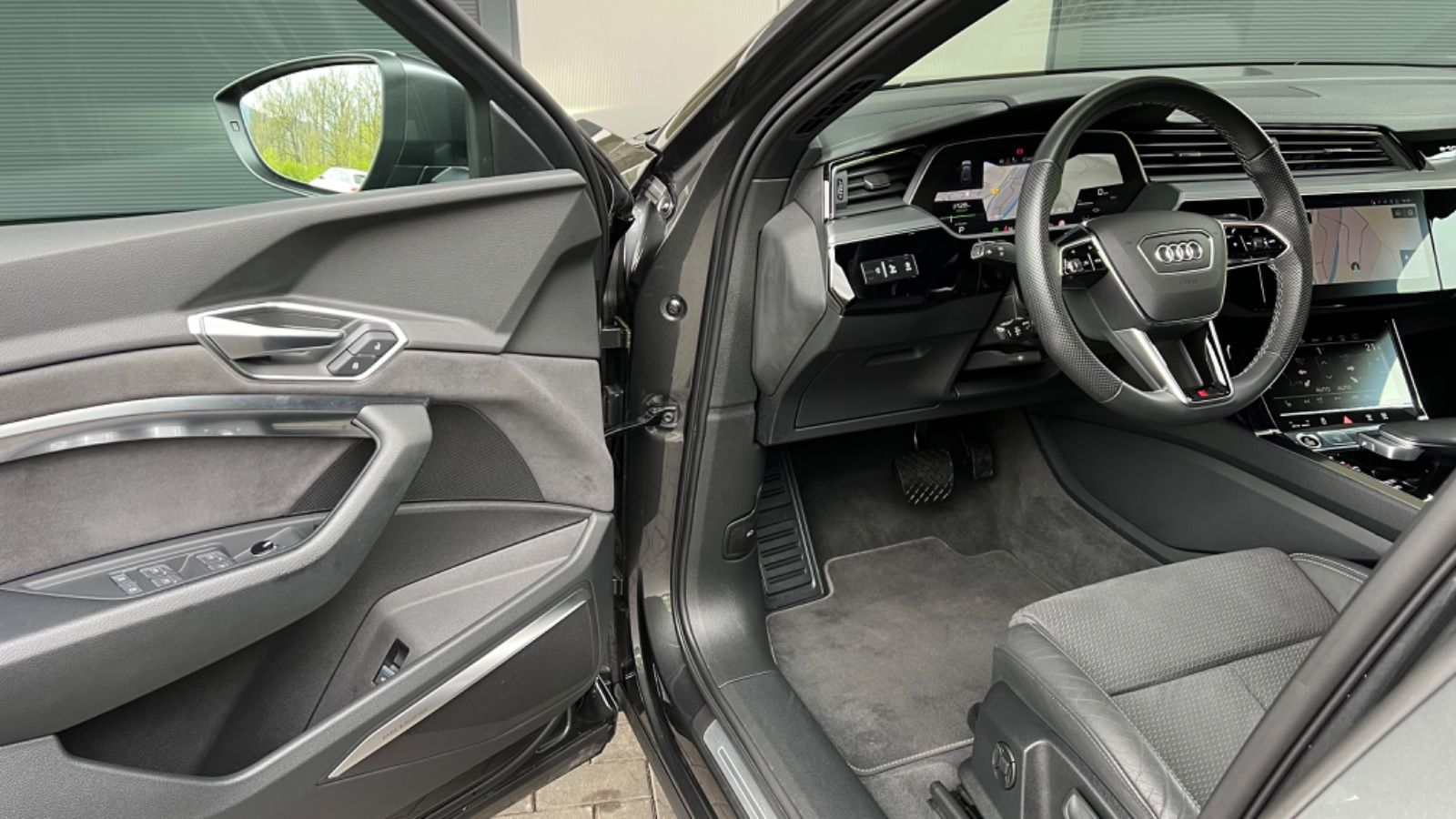Audi e-tron 55 quattro S line Navi*HUD*22Z*Nachtsicht