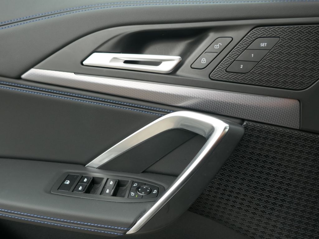 BMW iX1 30xDrive M Sport Head-Up Driv.Assist Plus !