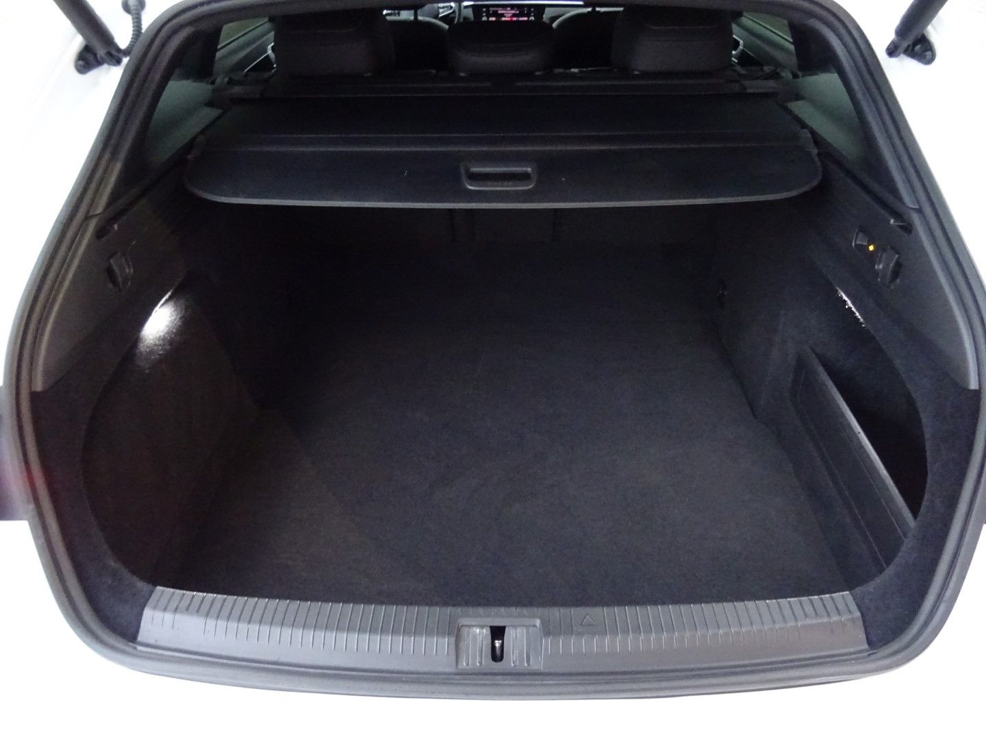 VW Arteon Shooting Brake R-Line 4Motion