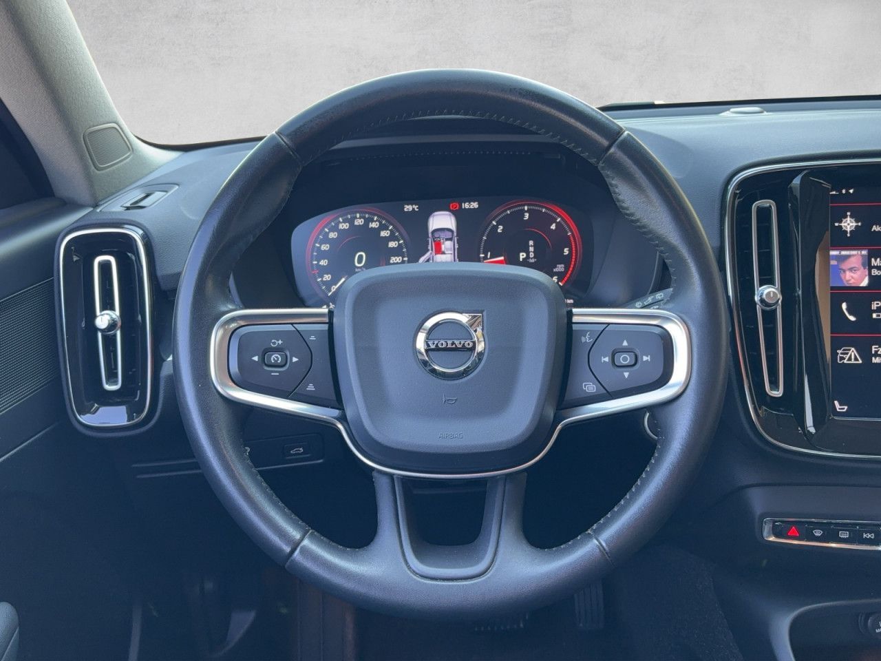 Volvo XC40 XC 40 Momentum Pro AWD Bluetooth Navi LED Klima