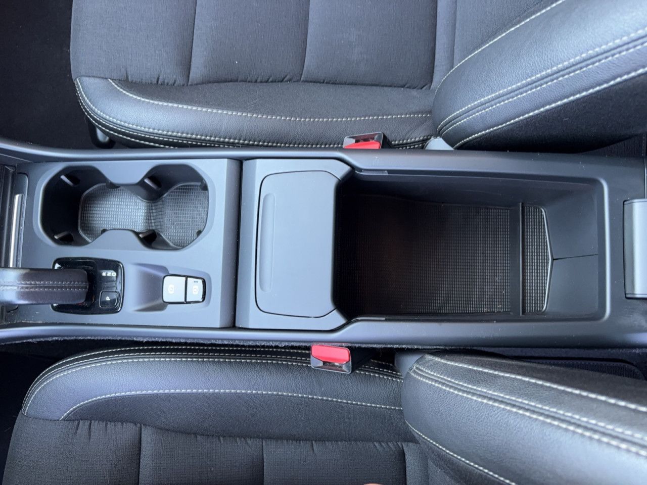 Volvo XC40 XC 40 Momentum Pro AWD Bluetooth Navi LED Klima
