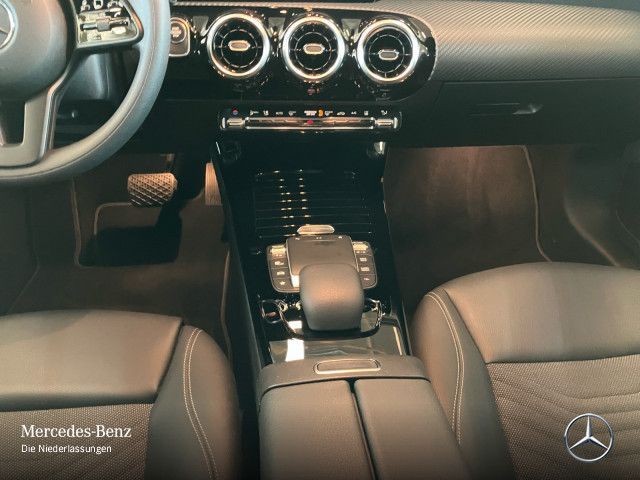 Mercedes A250 e Style/MBUX HighEnd/LED/Tw/Kamera/SHZ/PTS