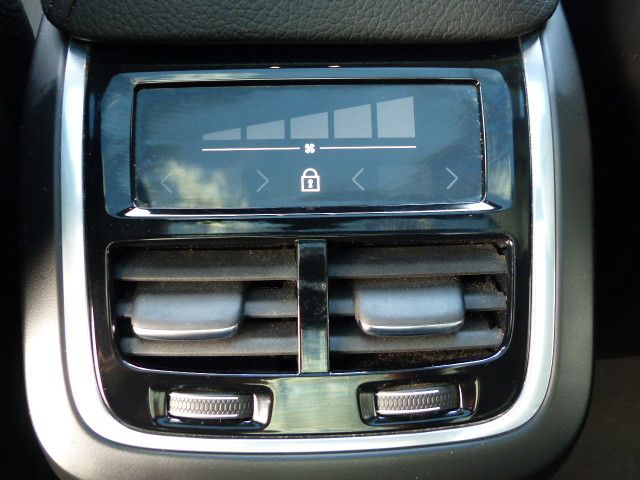 Volvo XC60 Inscription B4 Aut.EU6d*PANO*AHK*