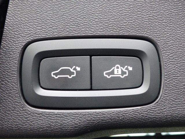 Volvo XC60 Inscription B4 Aut.EU6d*PANO*AHK*