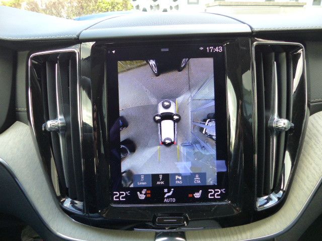 Volvo XC60 Inscription B4 Aut.EU6d*PANO*AHK*