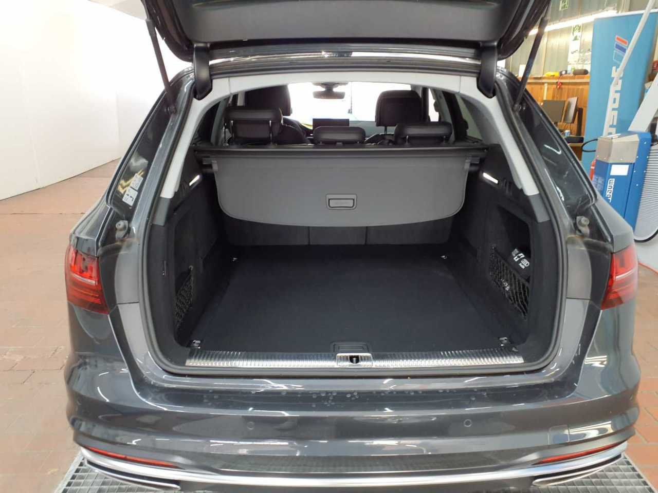 Audi A4 40 quattro 2.0 TDI Avant advanced AHK 360°