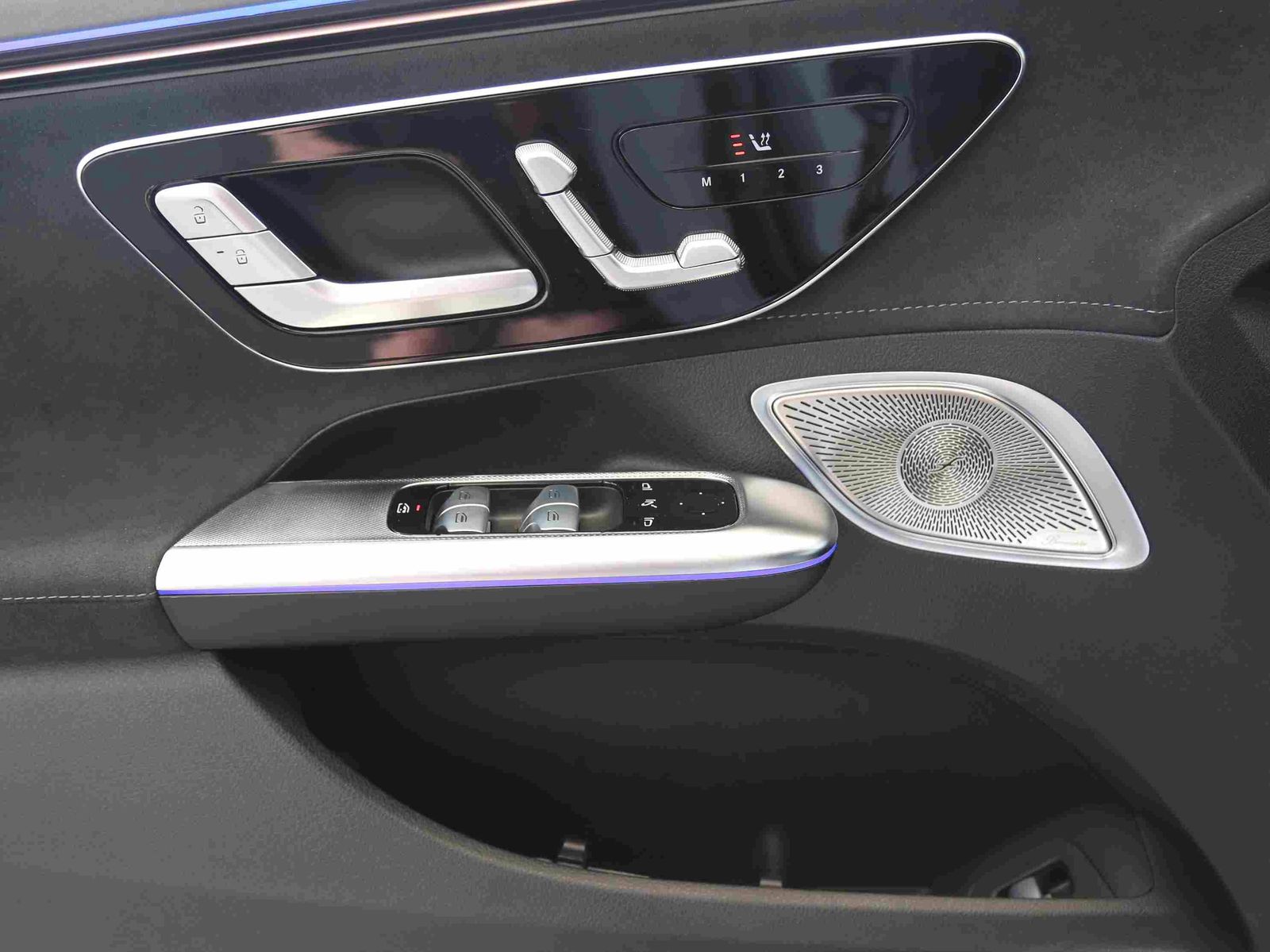 Mercedes EQE43 AMG 4M HUD*Premium-Paket*AHK*NIGHT*21"-LM