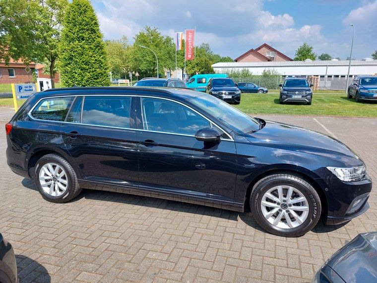 VW Passat  Variant 2,0 TDI Business *AHK*DSG*Standhz