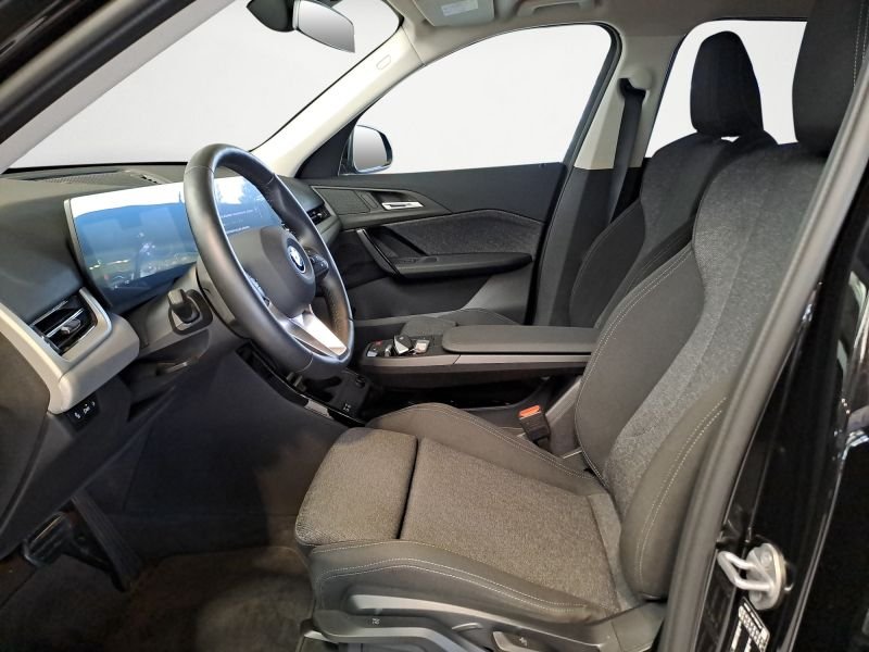 BMW iX1 xDrive30 Adapt. Fahrwerk Keyless 18' Premium