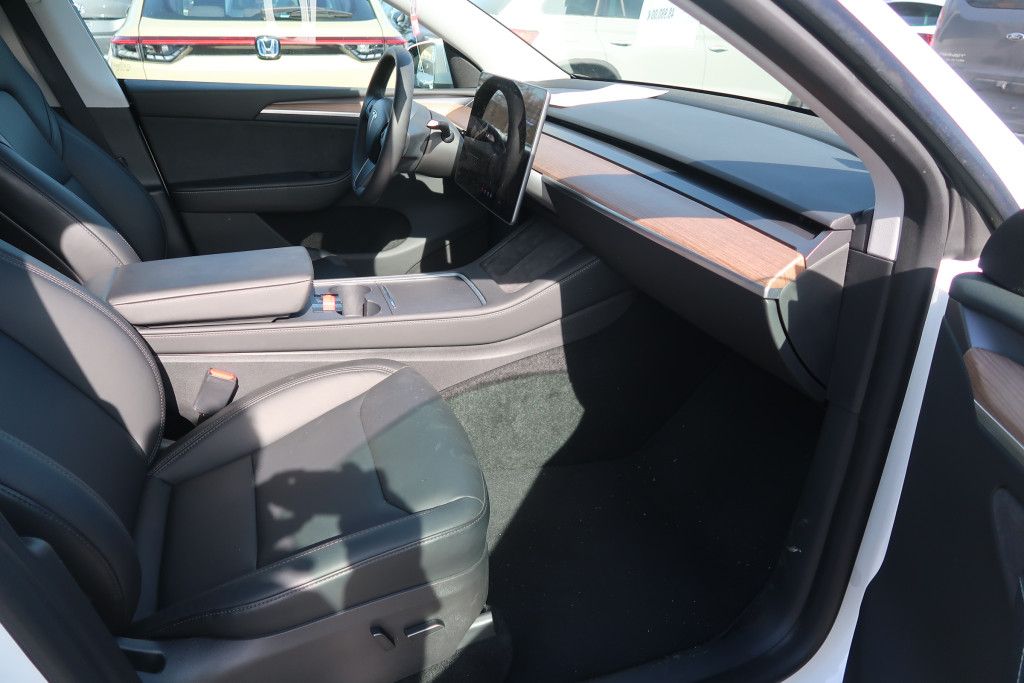 Tesla Model Y Performance Dual Motor AWD*Pano*21