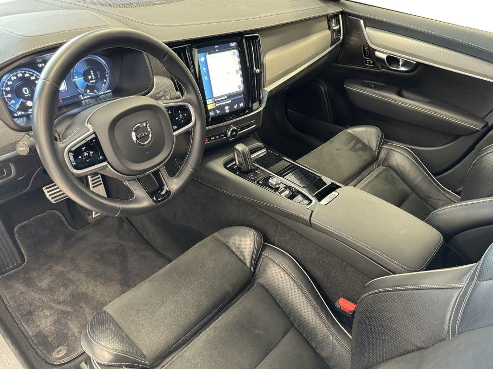 Volvo V90 Recharge T6 2.0 - 253 hk Plug-in Hybrid AWD Geartronic