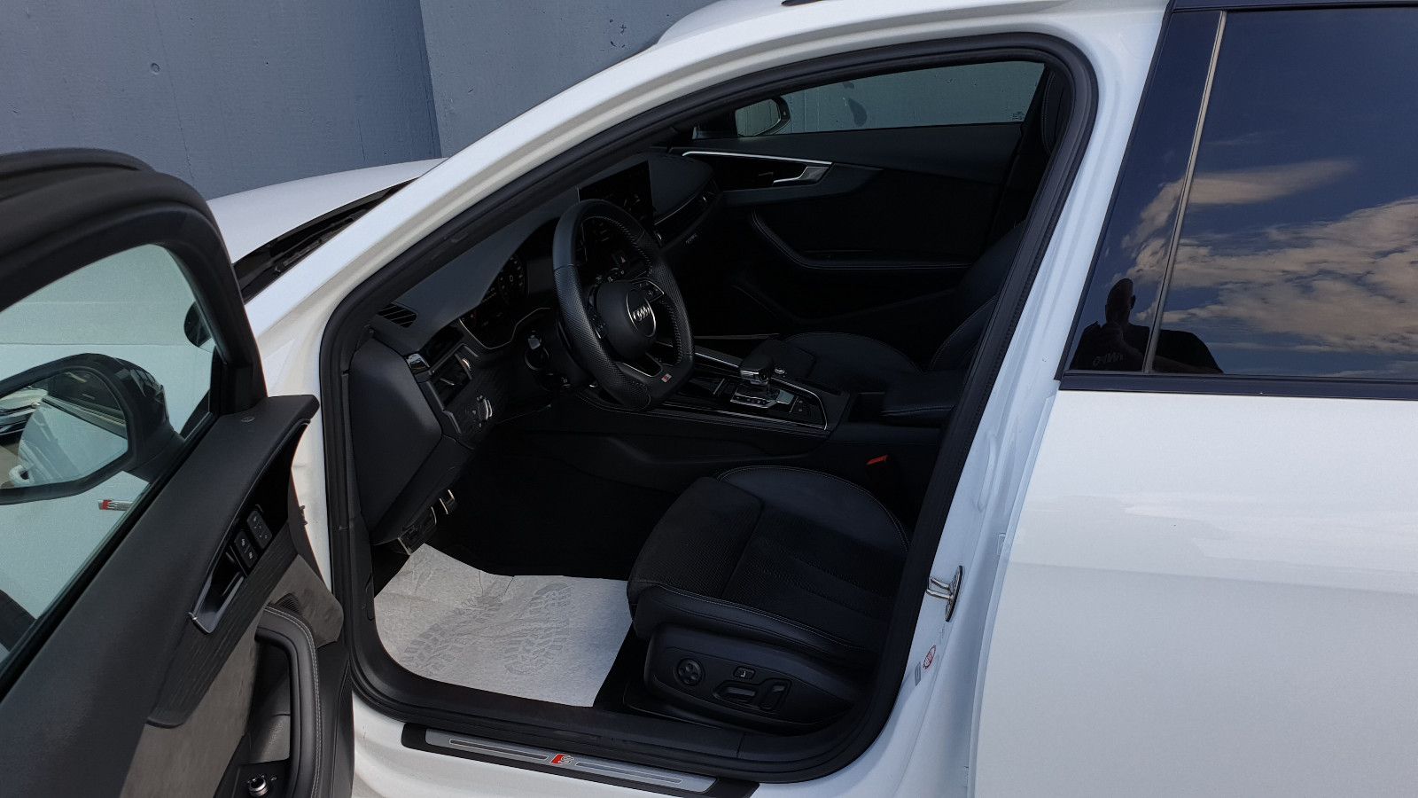 Audi A4 40 TDI S tr. quatt 3 x  S line Pano/Virtual