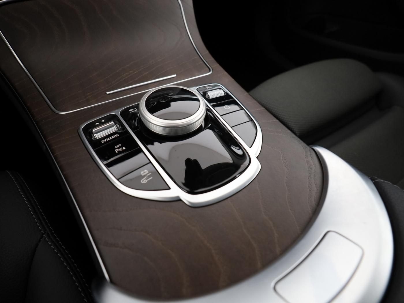 Mercedes C300 de T Avantgarde*Navigation*PTS*AHK*Sitzhz.