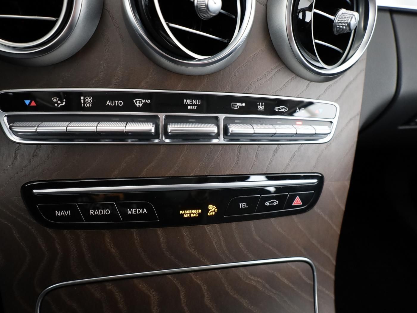 Mercedes C300 de T Avantgarde*Navigation*PTS*AHK*Sitzhz.