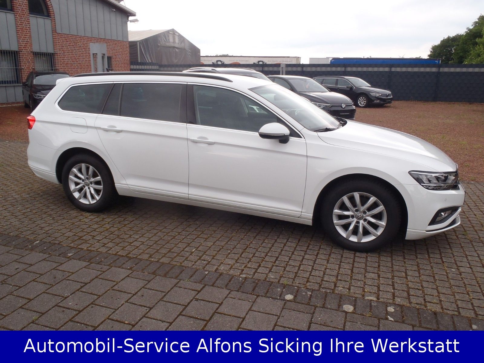 VW Passat  Variant Business 1.5TSI AHK DSG LED 110KW