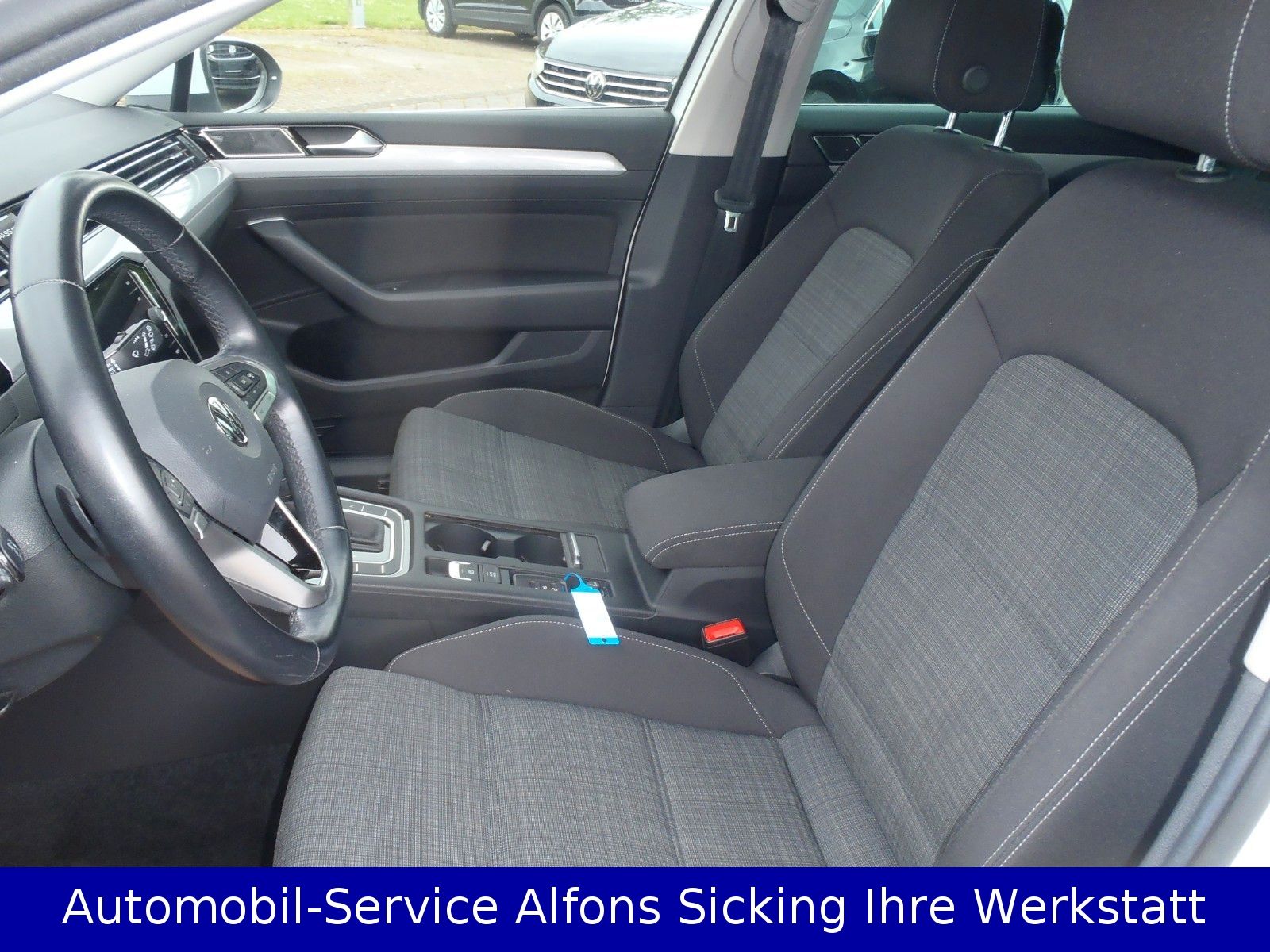 VW Passat  Variant Business 1.5TSI AHK DSG LED 110KW