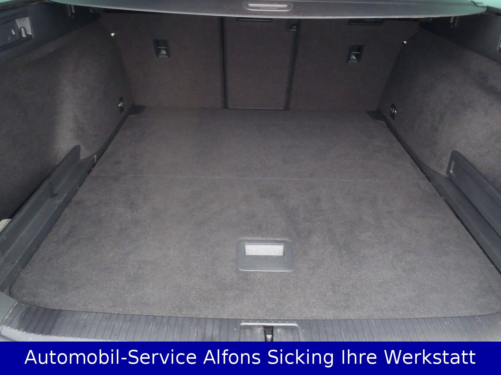 VW Passat  Variant Business 1.5TSI AHK DSG LED 110KW