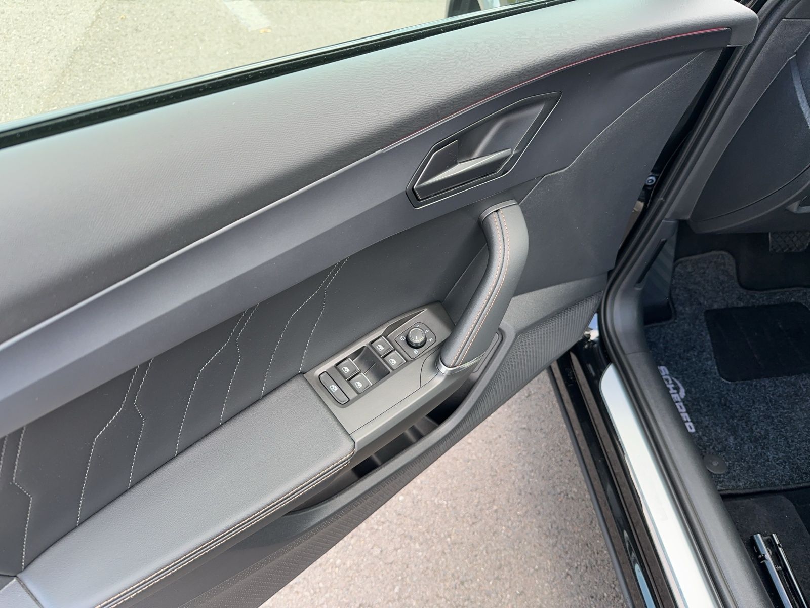 Cupra Formentor 1.4 e-Hybrid DSG NAVI LED AHK SHZ