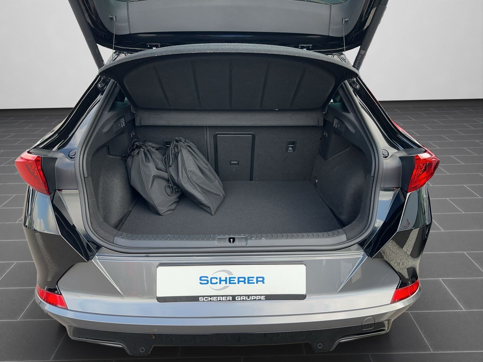Cupra Formentor 1.4 e-Hybrid DSG NAVI LED AHK SHZ