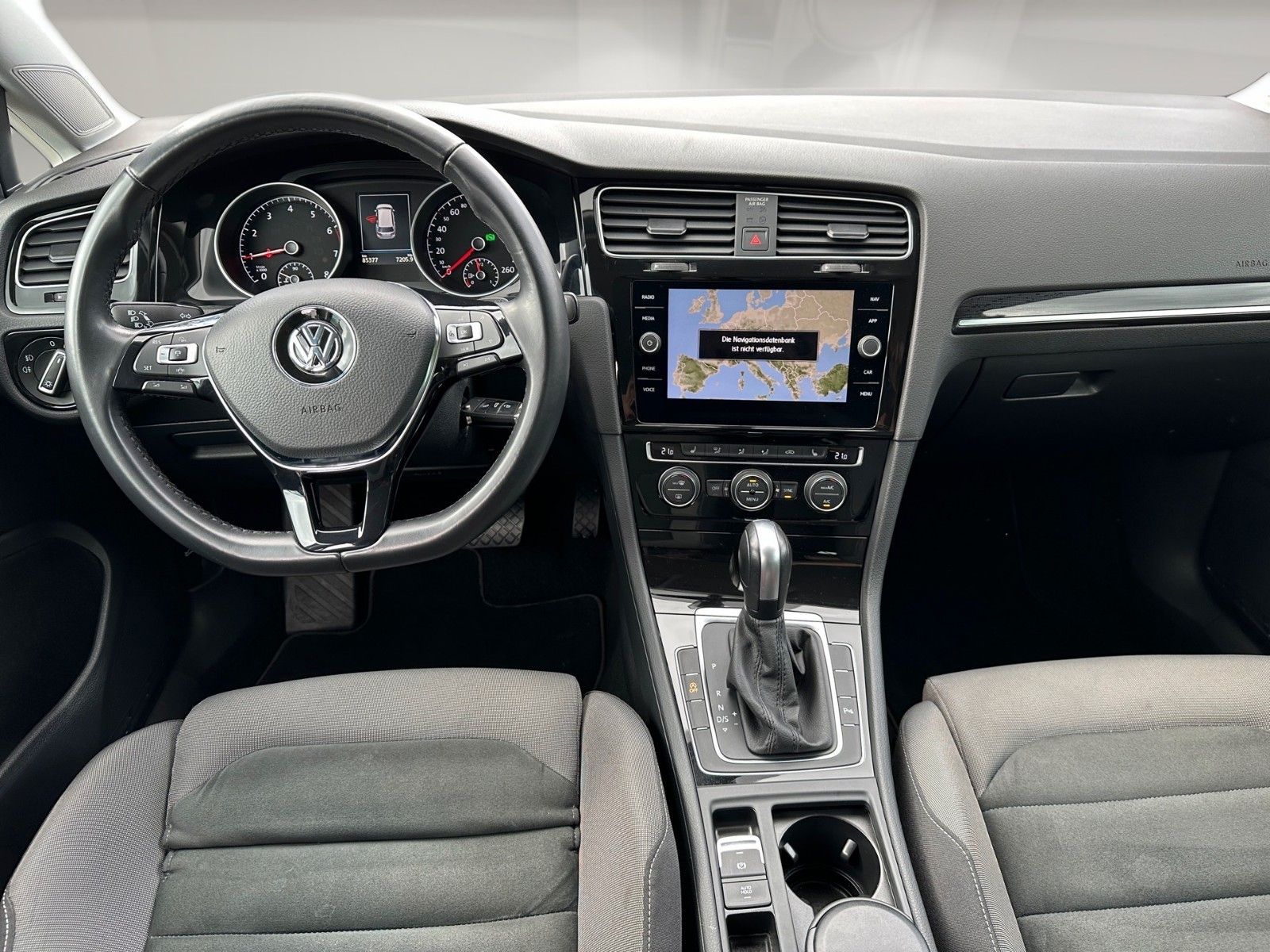 VW Golf VII Variant Highline 1.5 TSI DSG NAVI LED