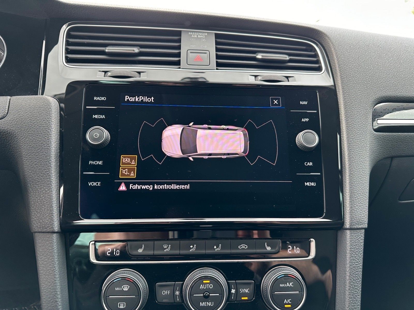 VW Golf VII Variant Highline 1.5 TSI DSG NAVI LED