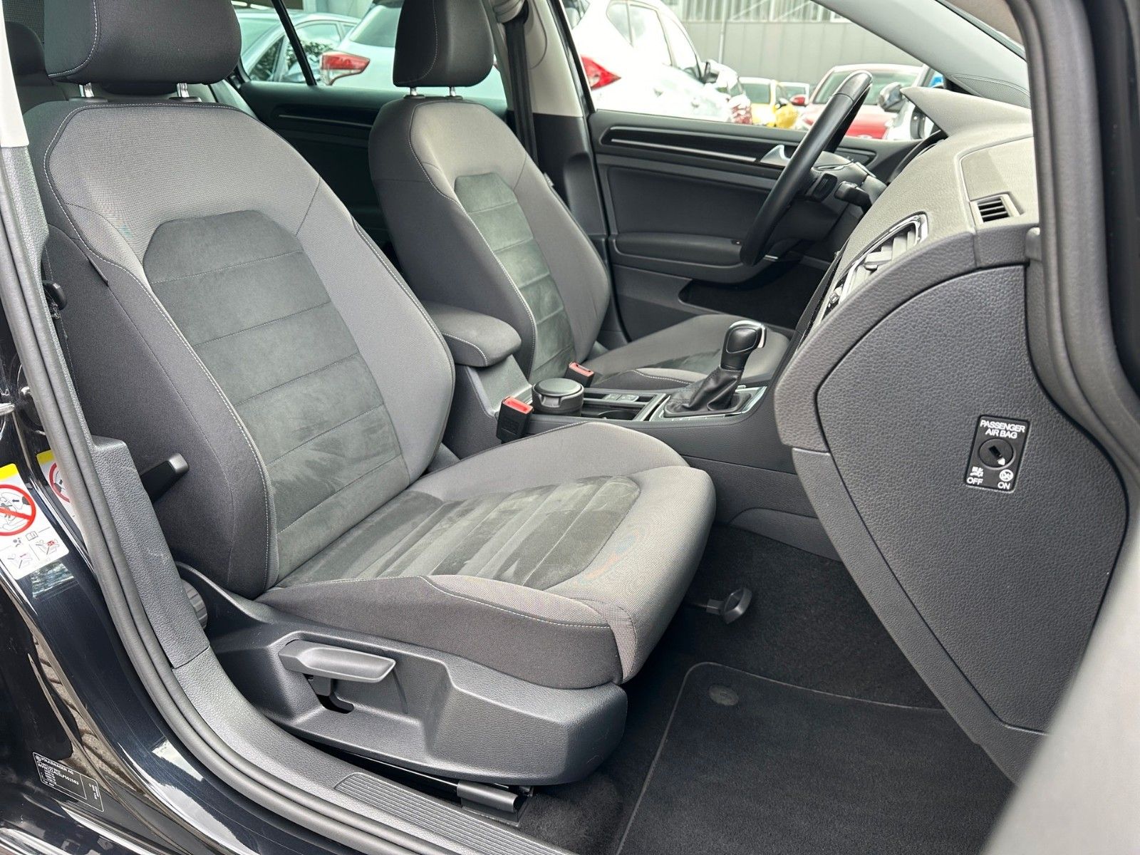 VW Golf VII Variant Highline 1.5 TSI DSG NAVI LED