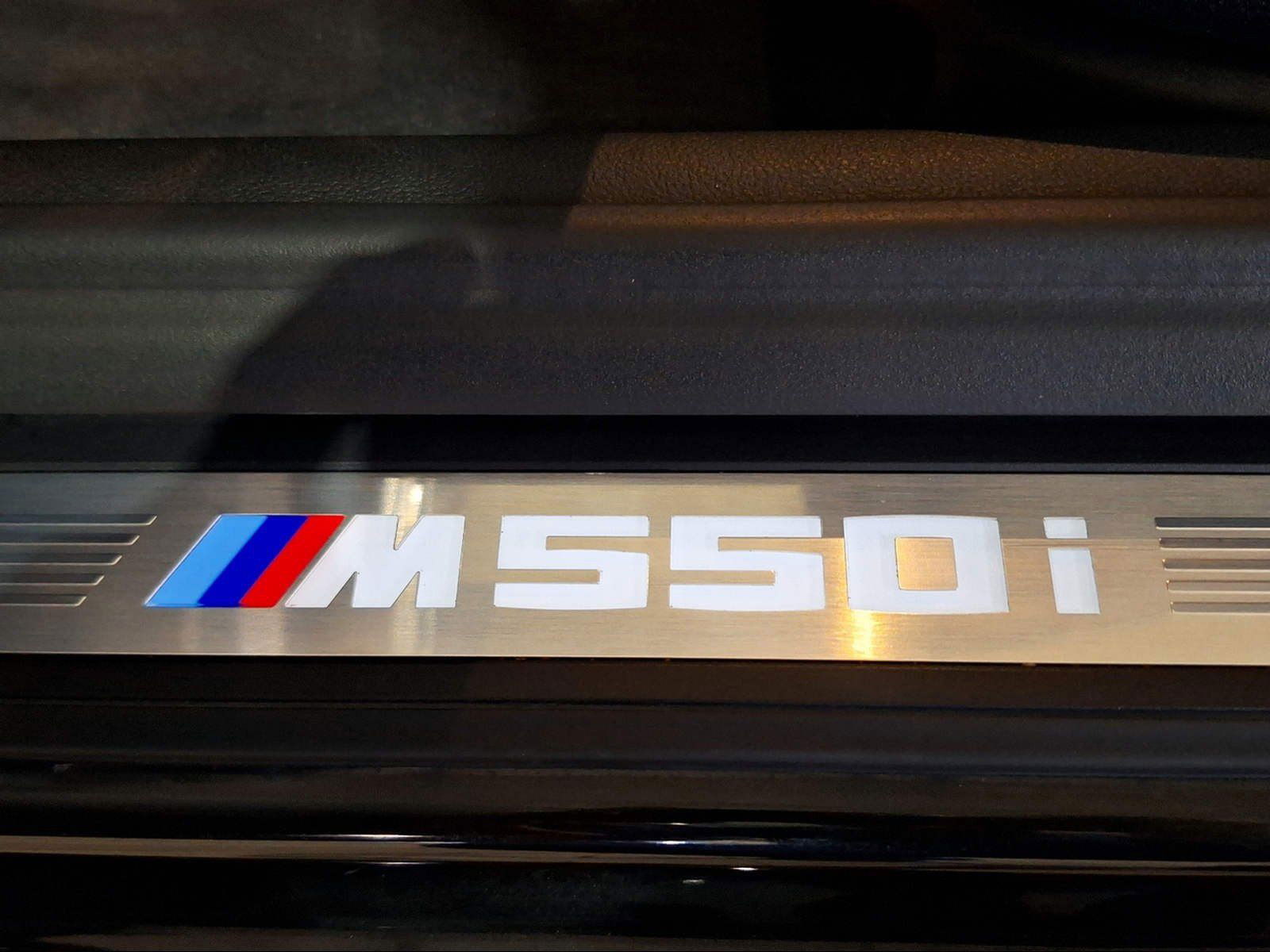 BMW M550i - 530 hk xDrive Steptronic 5-Series Sedan